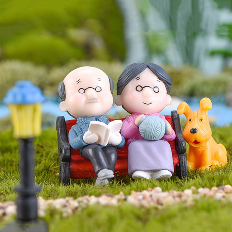 Mini Couple Figures Grandma Grandpa Sweety Lovers Couple Ornament For Fairy Garden Figurines Miniature Home Decoration