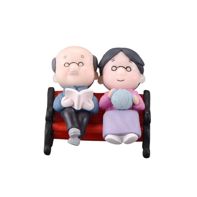 Mini Couple Figures Grandma Grandpa Sweety Lovers Couple Ornament For Fairy Garden Figurines Miniature Home Decoration