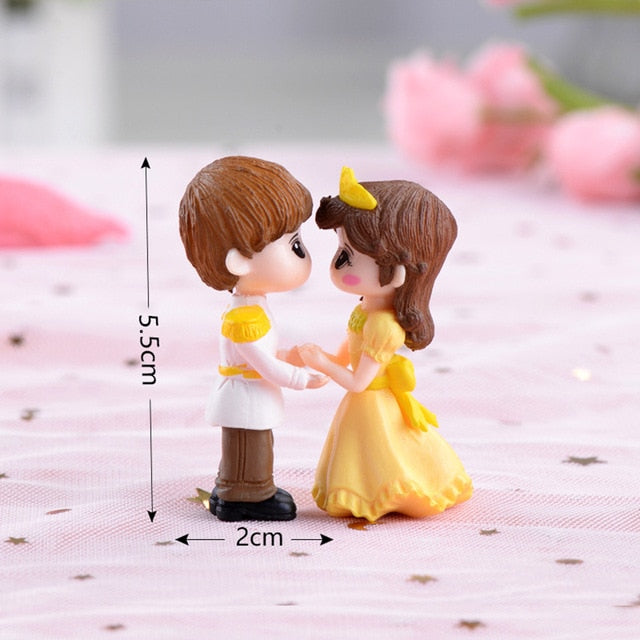 Mini Couple Figures Grandma Grandpa Sweety Lovers Couple Ornament For Fairy Garden Figurines Miniature Home Decoration