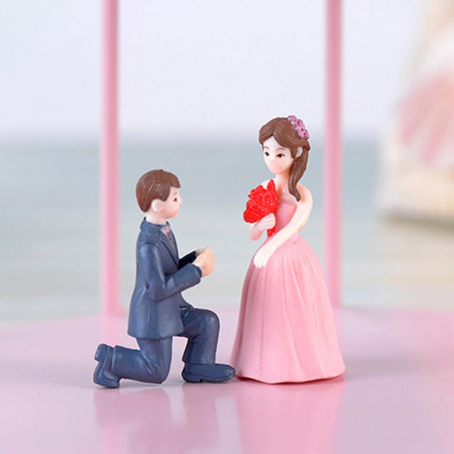 Mini Couple Figures Grandma Grandpa Sweety Lovers Couple Ornament For Fairy Garden Figurines Miniature Home Decoration